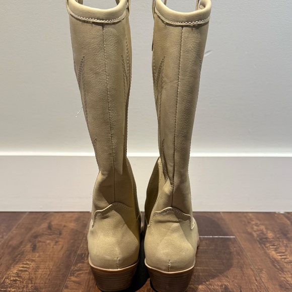 Cowboy boots - Picture 4 of 4